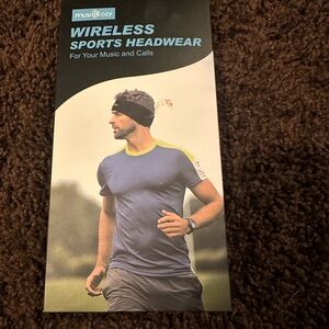 Black Wireless Sports Headwear